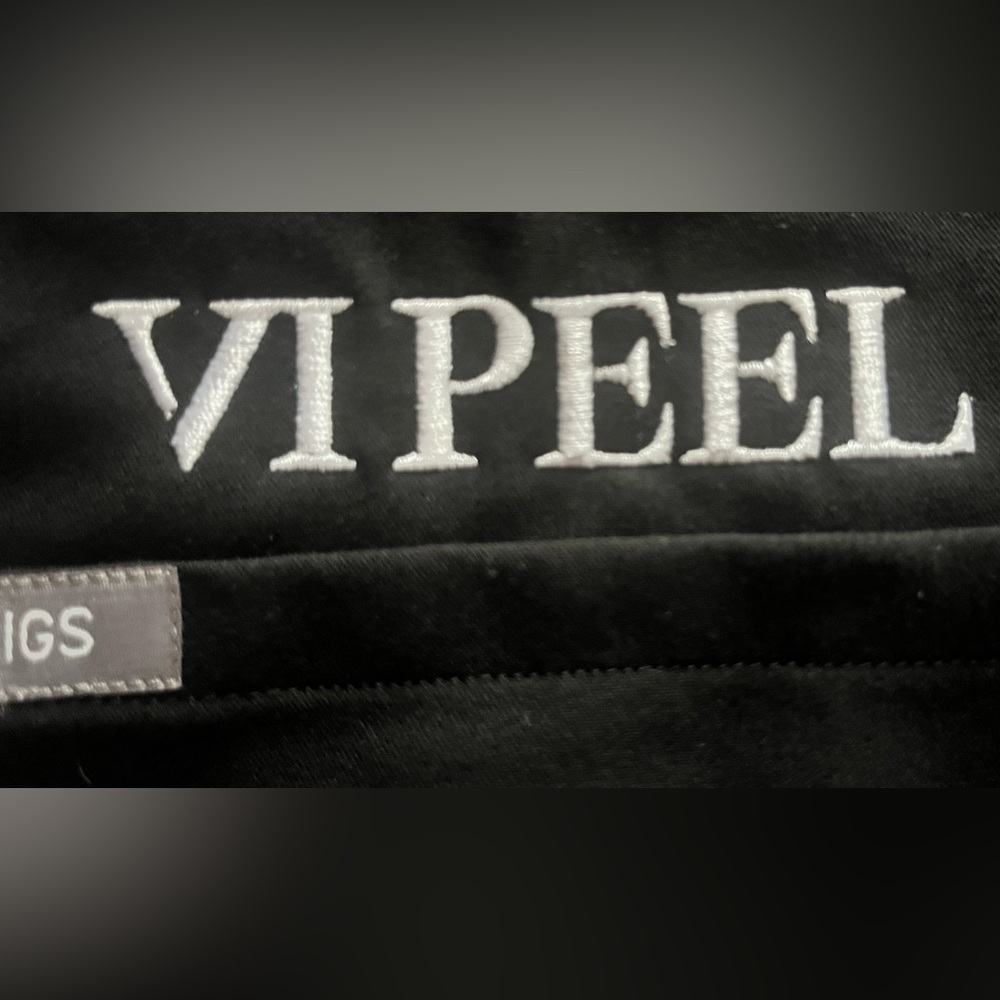 VI Peel Edition Black Figs Scrub Set NWT size small